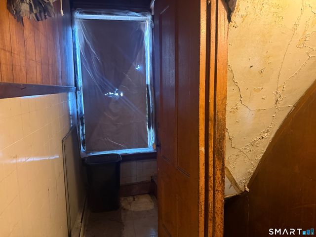 169 James Street, New Haven, CT 06513