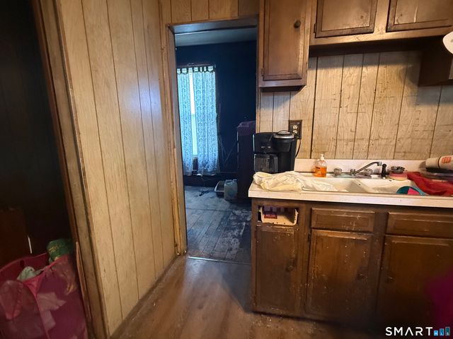 169 James Street, New Haven, CT 06513