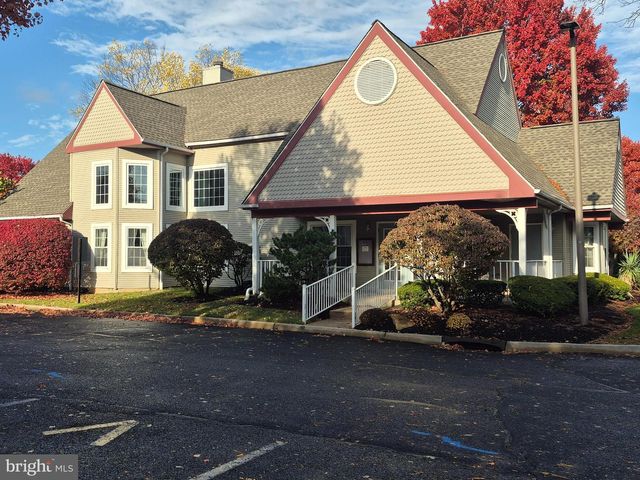 904 SWEETWATER DR, Cinnaminson, NJ 08077