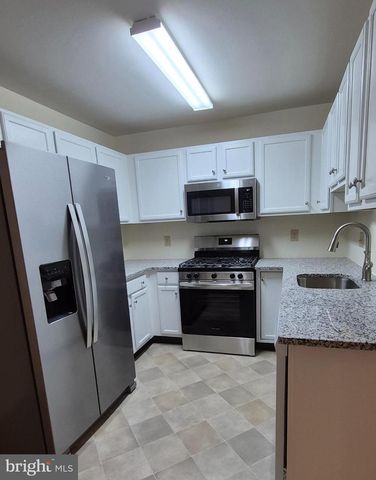 904 SWEETWATER DR, Cinnaminson, NJ 08077