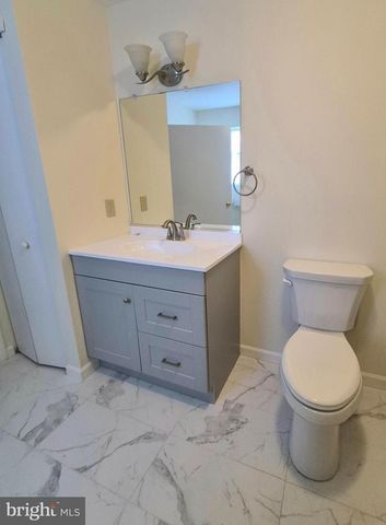 904 SWEETWATER DR, Cinnaminson, NJ 08077