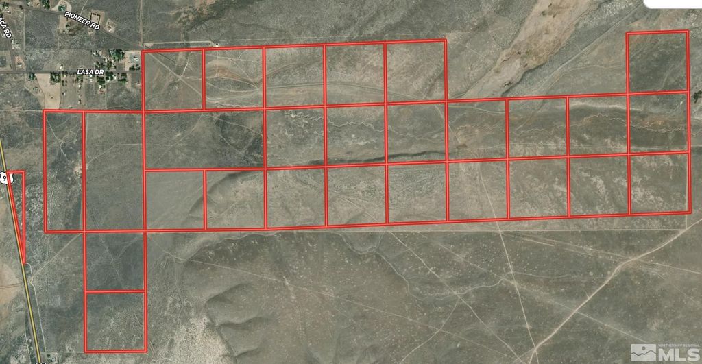 Image 3 of property listing at 1186.87 acres Hwy 95 frontage, Mcdermitt, NV 89421