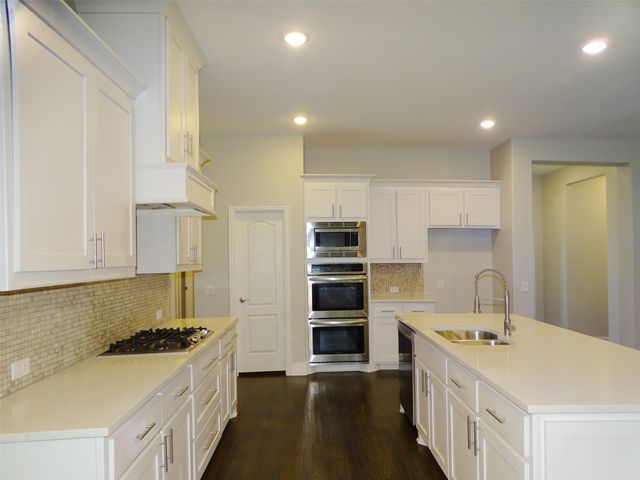 2125 Flora Lane, Desoto, TX 75115