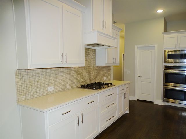 2125 Flora Lane, Desoto, TX 75115