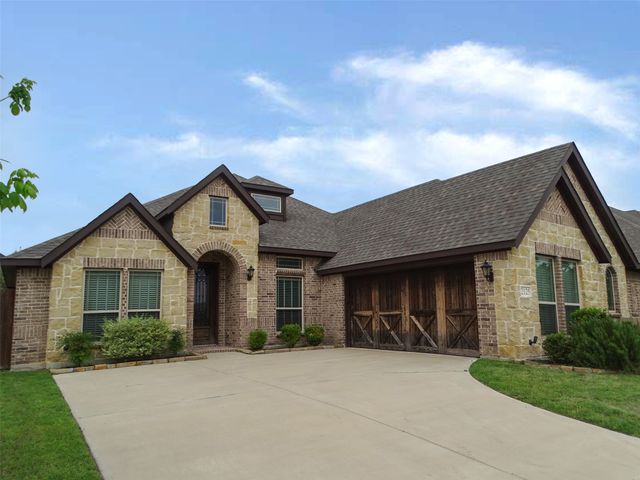 2125 Flora Lane, Desoto, TX 75115