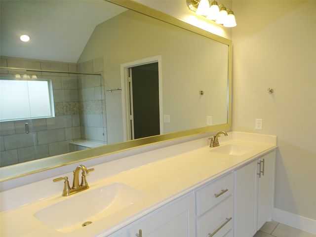 2125 Flora Lane, Desoto, TX 75115