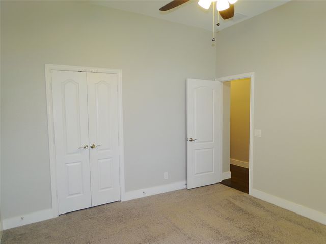 2125 Flora Lane, Desoto, TX 75115