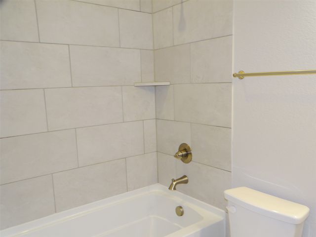 2125 Flora Lane, Desoto, TX 75115