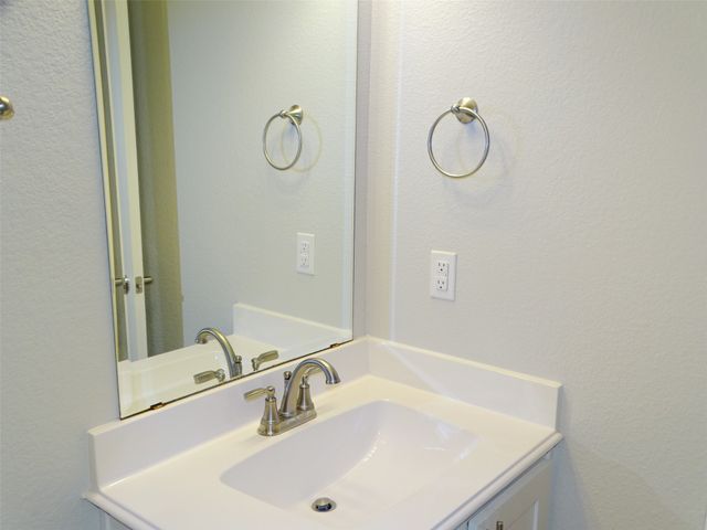 2125 Flora Lane, Desoto, TX 75115