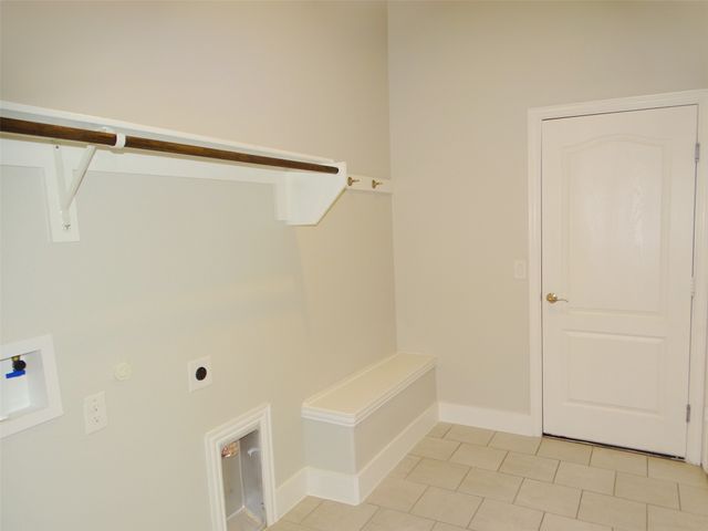 2125 Flora Lane, Desoto, TX 75115