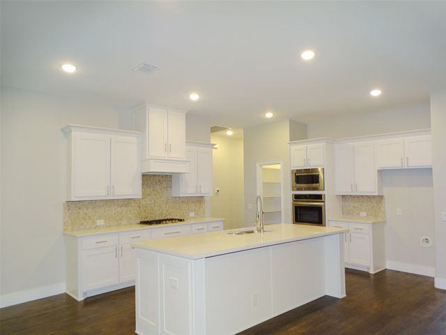 2125 Flora Lane, Desoto, TX 75115