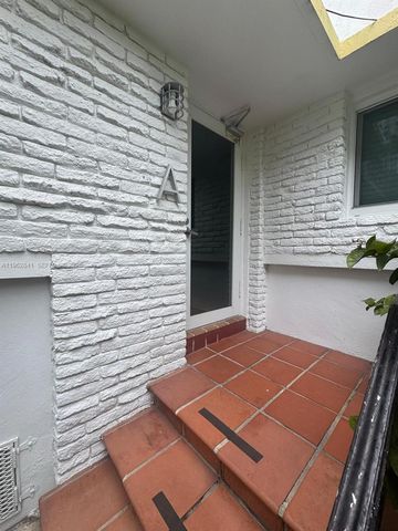 6941 Bay Dr A1, Miami Beach, FL 33141