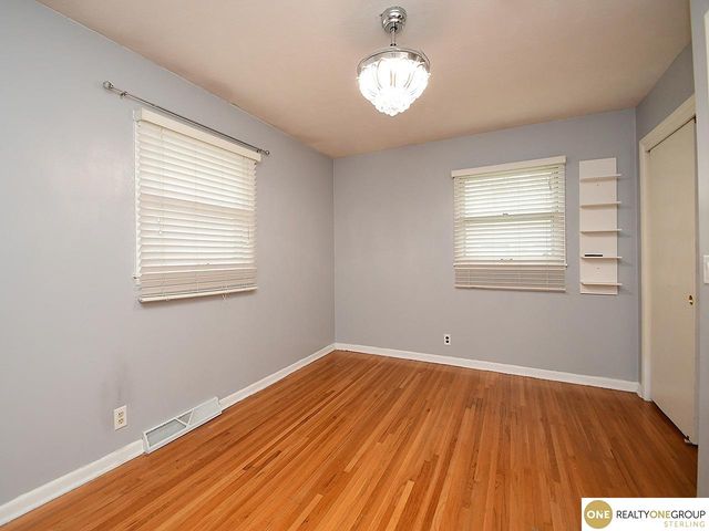 1111 Offutt Boulevard, Bellevue, NE 68005