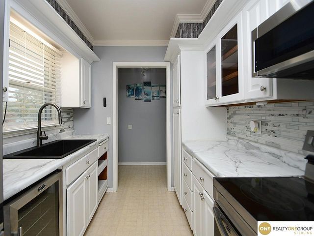 1111 Offutt Boulevard, Bellevue, NE 68005