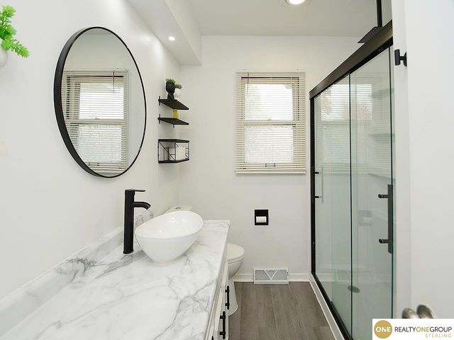 1111 Offutt Boulevard, Bellevue, NE 68005