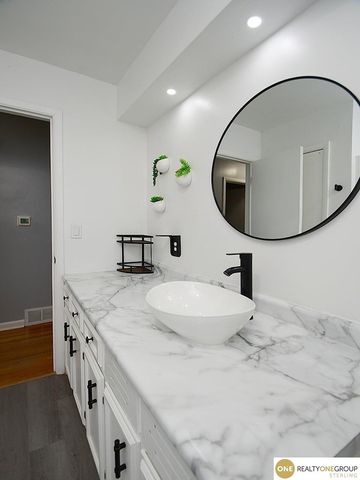 1111 Offutt Boulevard, Bellevue, NE 68005