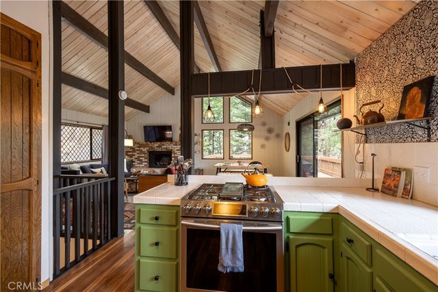 26645 Lake Forest, Twin Peaks, CA 92391