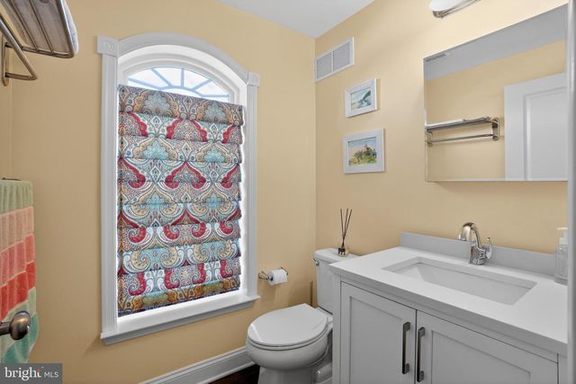 142 WESTHAMPTON DR, Wilmington, DE 19808