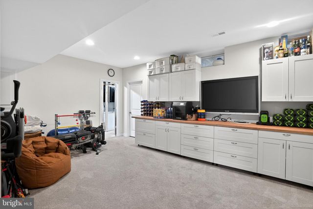 142 WESTHAMPTON DR, Wilmington, DE 19808