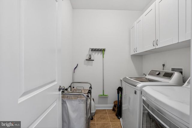 142 WESTHAMPTON DR, Wilmington, DE 19808