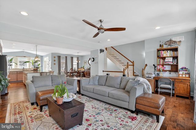 142 WESTHAMPTON DR, Wilmington, DE 19808