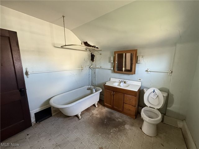 1119 10th Street NW, Canton, OH 44703