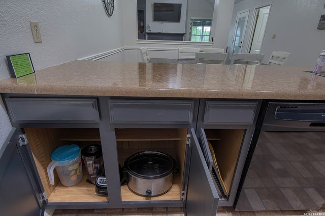 105 SKY COUNTRY DR, New Braunfels, TX 78132