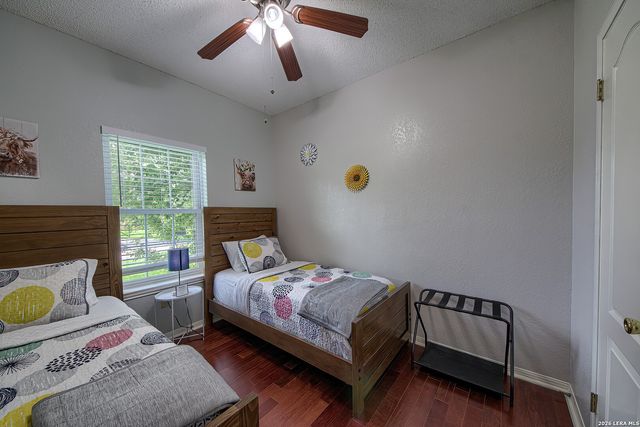 105 SKY COUNTRY DR, New Braunfels, TX 78132