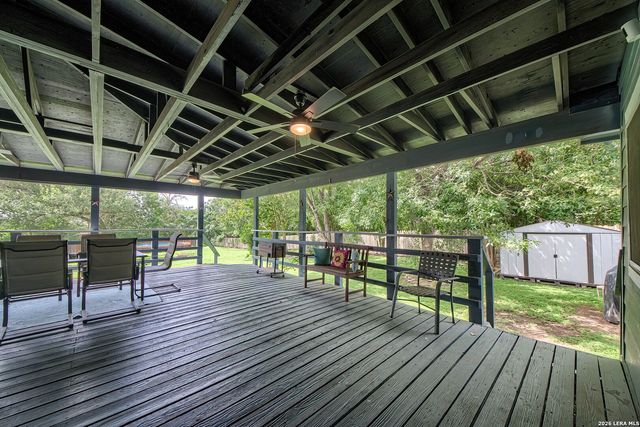 105 SKY COUNTRY DR, New Braunfels, TX 78132