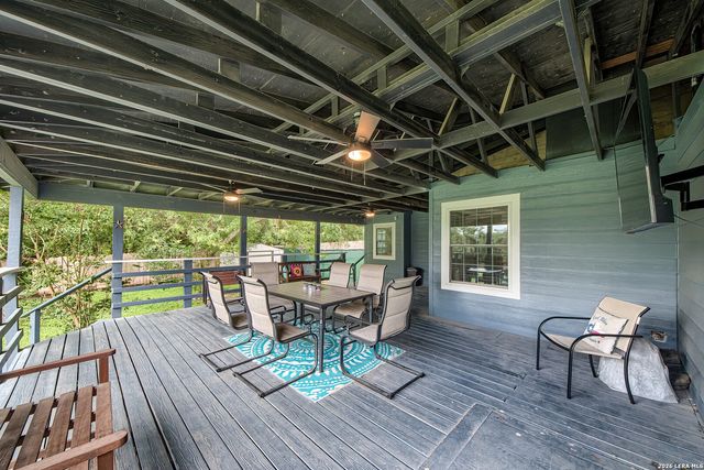 105 SKY COUNTRY DR, New Braunfels, TX 78132
