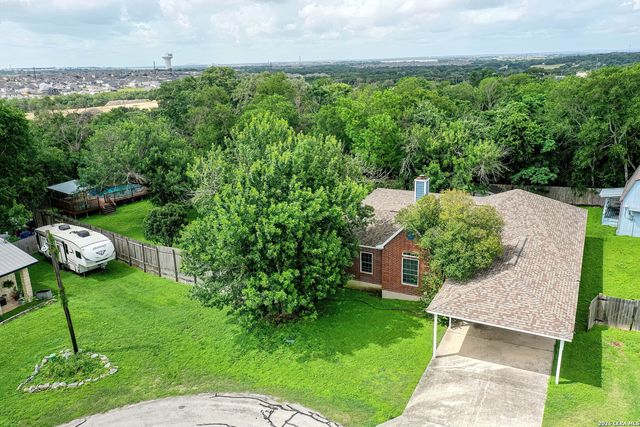 105 SKY COUNTRY DR, New Braunfels, TX 78132