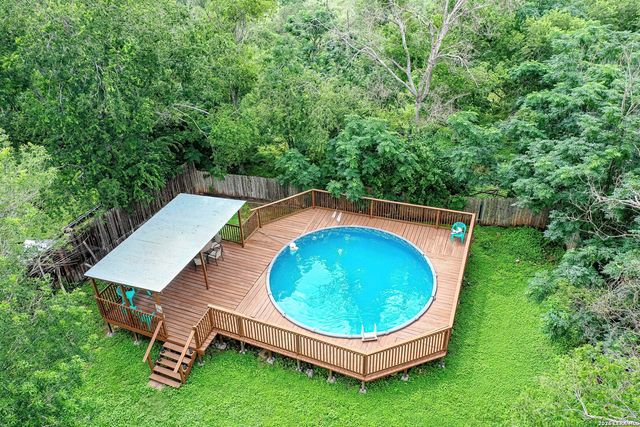 105 SKY COUNTRY DR, New Braunfels, TX 78132