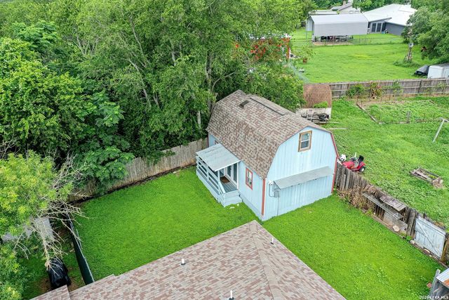 105 SKY COUNTRY DR, New Braunfels, TX 78132