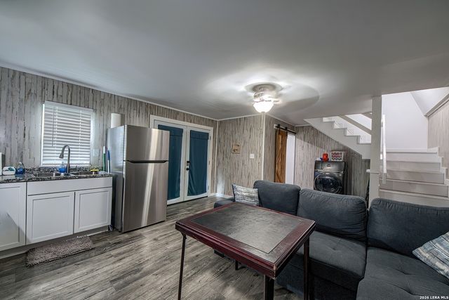 105 SKY COUNTRY DR, New Braunfels, TX 78132