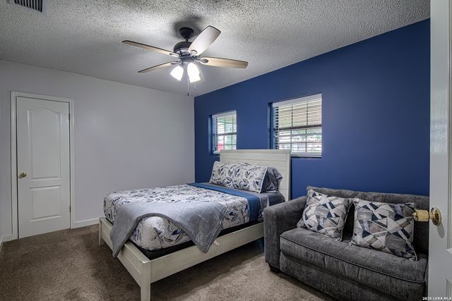 105 SKY COUNTRY DR, New Braunfels, TX 78132