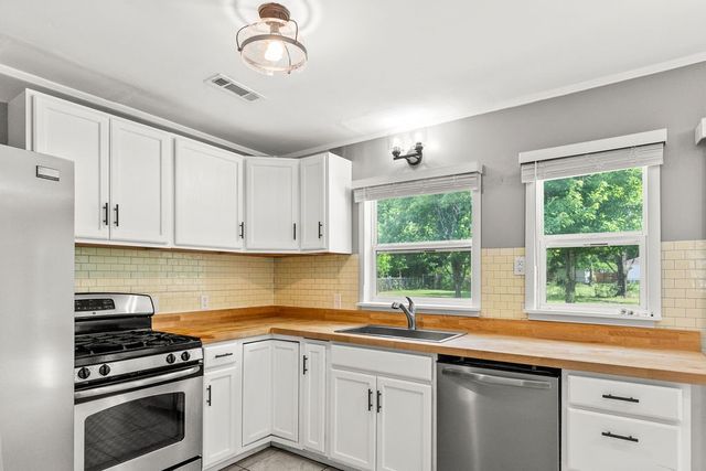 2227 Hatfield Street, Fayetteville, AR 72703