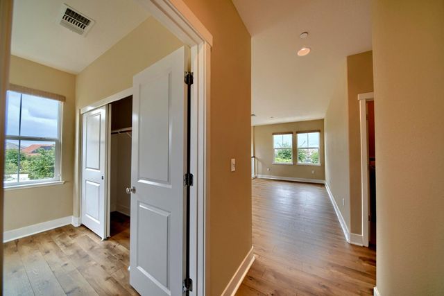 1329 Darrow Dr, Lathrop, CA 95330