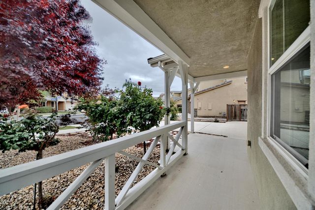 1329 Darrow Dr, Lathrop, CA 95330