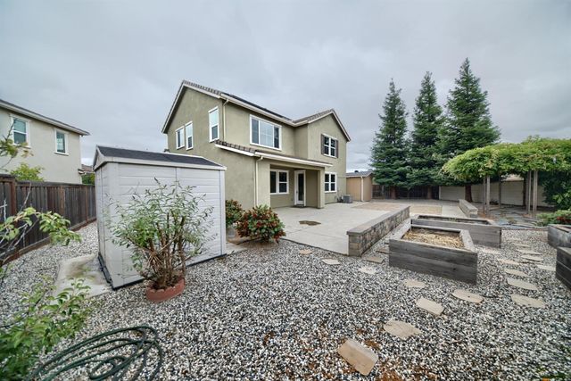 1329 Darrow Dr, Lathrop, CA 95330