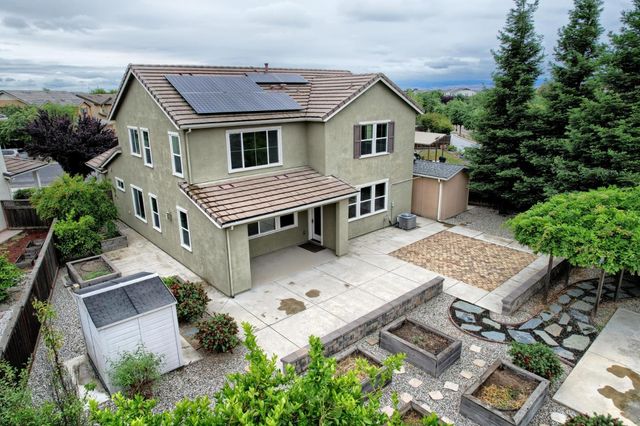 1329 Darrow Dr, Lathrop, CA 95330