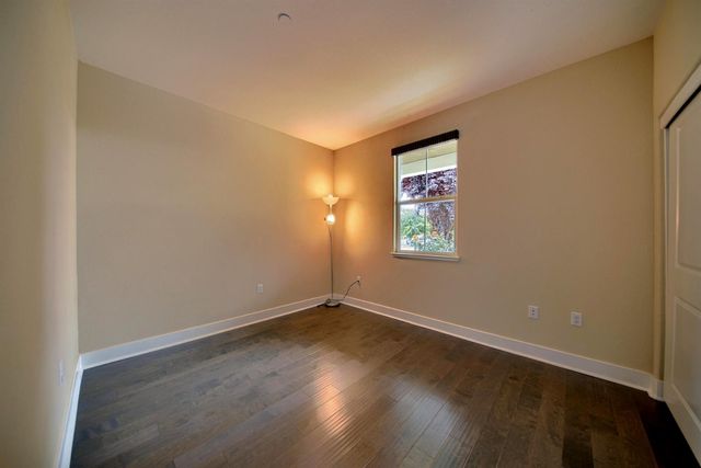 1329 Darrow Dr, Lathrop, CA 95330