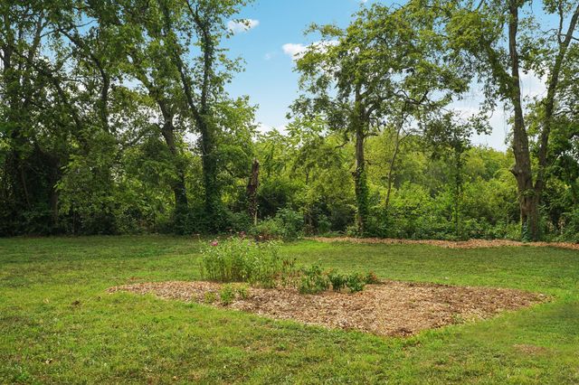 569 Green Ln, Whites Creek, TN 37189
