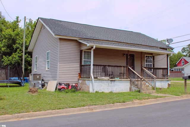 11 5th Street, Greer, SC 29651