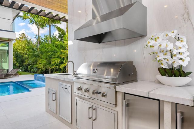 2498 Queen Palm Road, Boca Raton, FL 33432