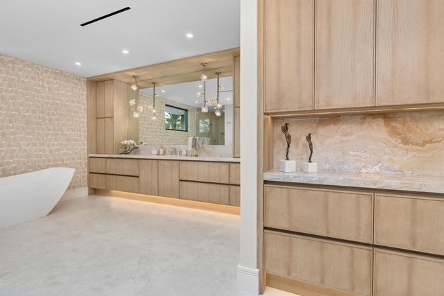 2498 Queen Palm Road, Boca Raton, FL 33432