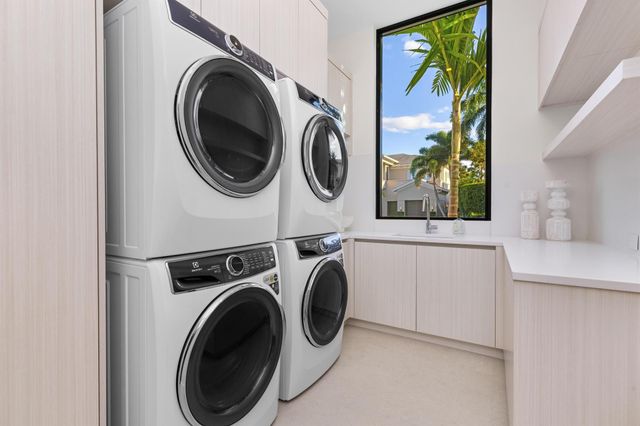 2498 Queen Palm Road, Boca Raton, FL 33432