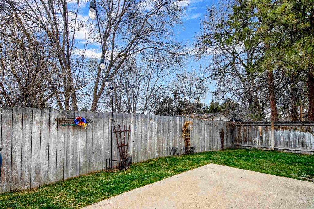 3925 W Garnet Street, Boise, ID 83703 photo 3