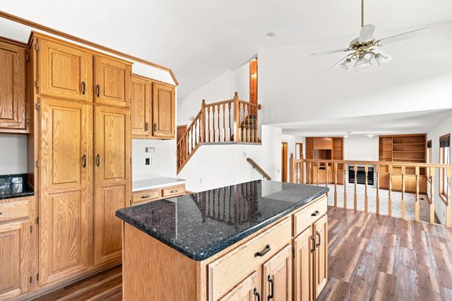 11205 72nd Avenue N, Maple Grove, MN 55369