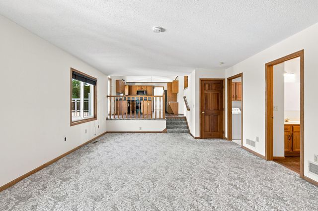 11205 72nd Avenue N, Maple Grove, MN 55369