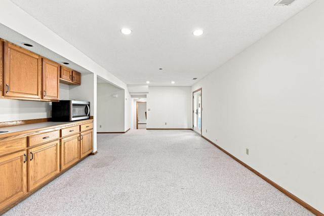 11205 72nd Avenue N, Maple Grove, MN 55369